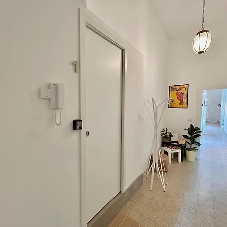 Residenza Caracciolo Konukevi Napoli