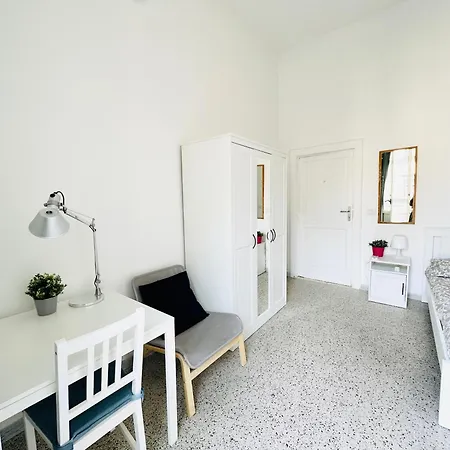 Pensión Residenza Caracciolo *