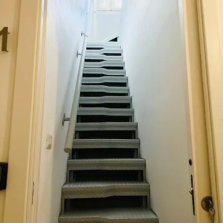 Residenza Caracciolo 3* נאפולי